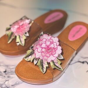 🌸 New SASHA BEAUTIES SIZE 8 🌸